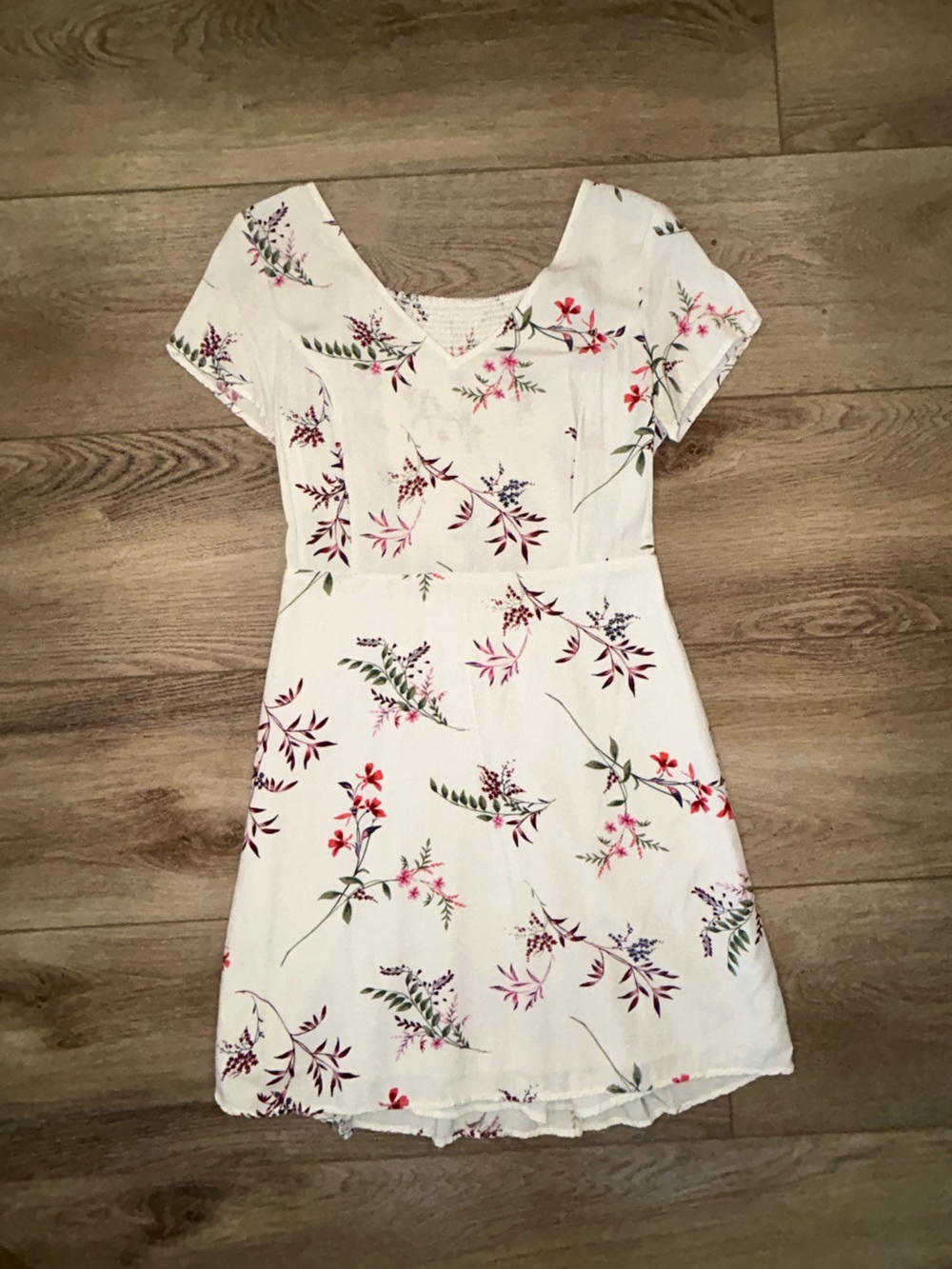 Old Navy White Floral Short Sleeve Dress
